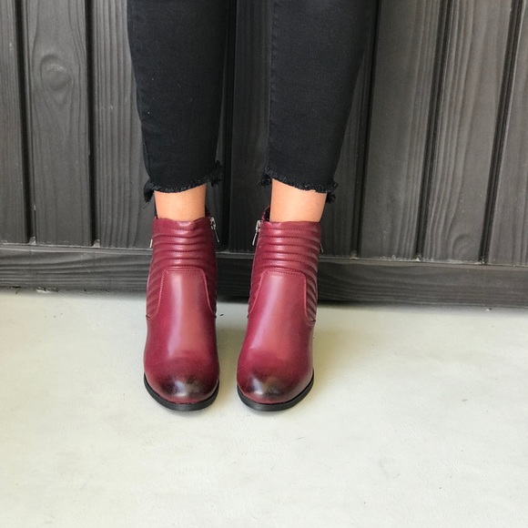 NIB Burnished Burgundy Flannel Ankle Boot - Picture 7 of 8